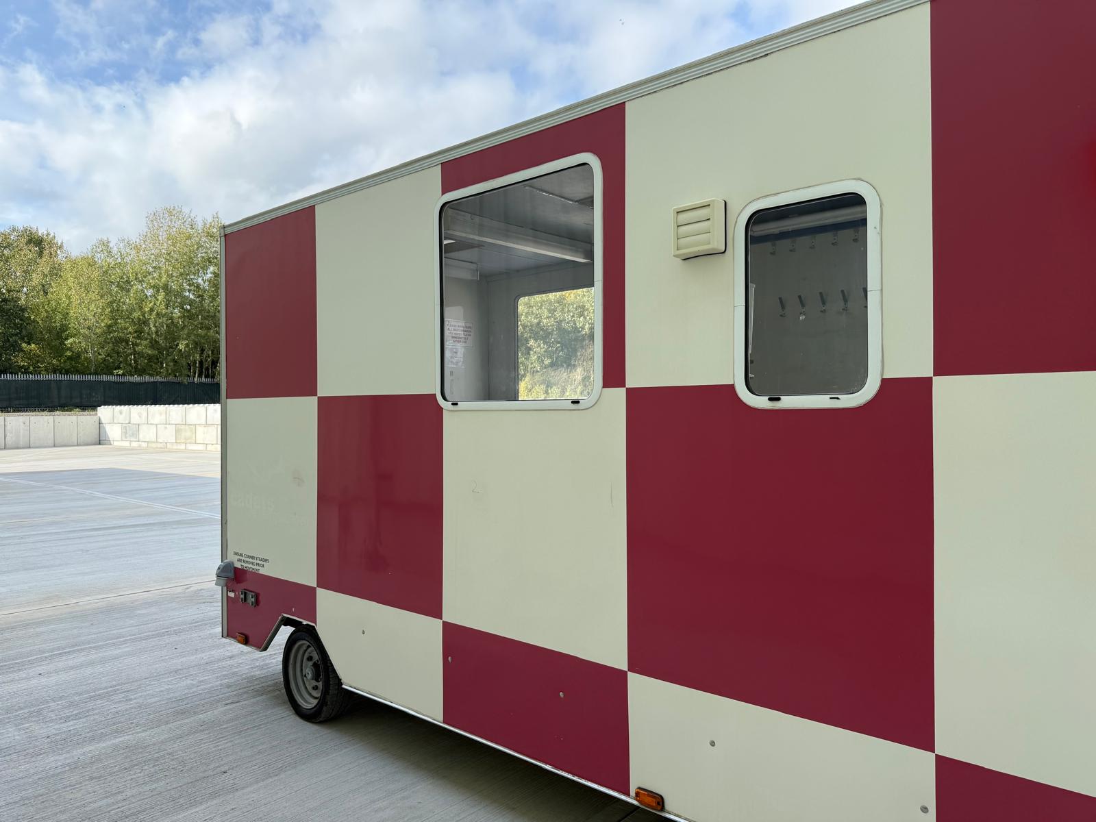 Lynton Mobile Operations Trailer - Gallery image 42
