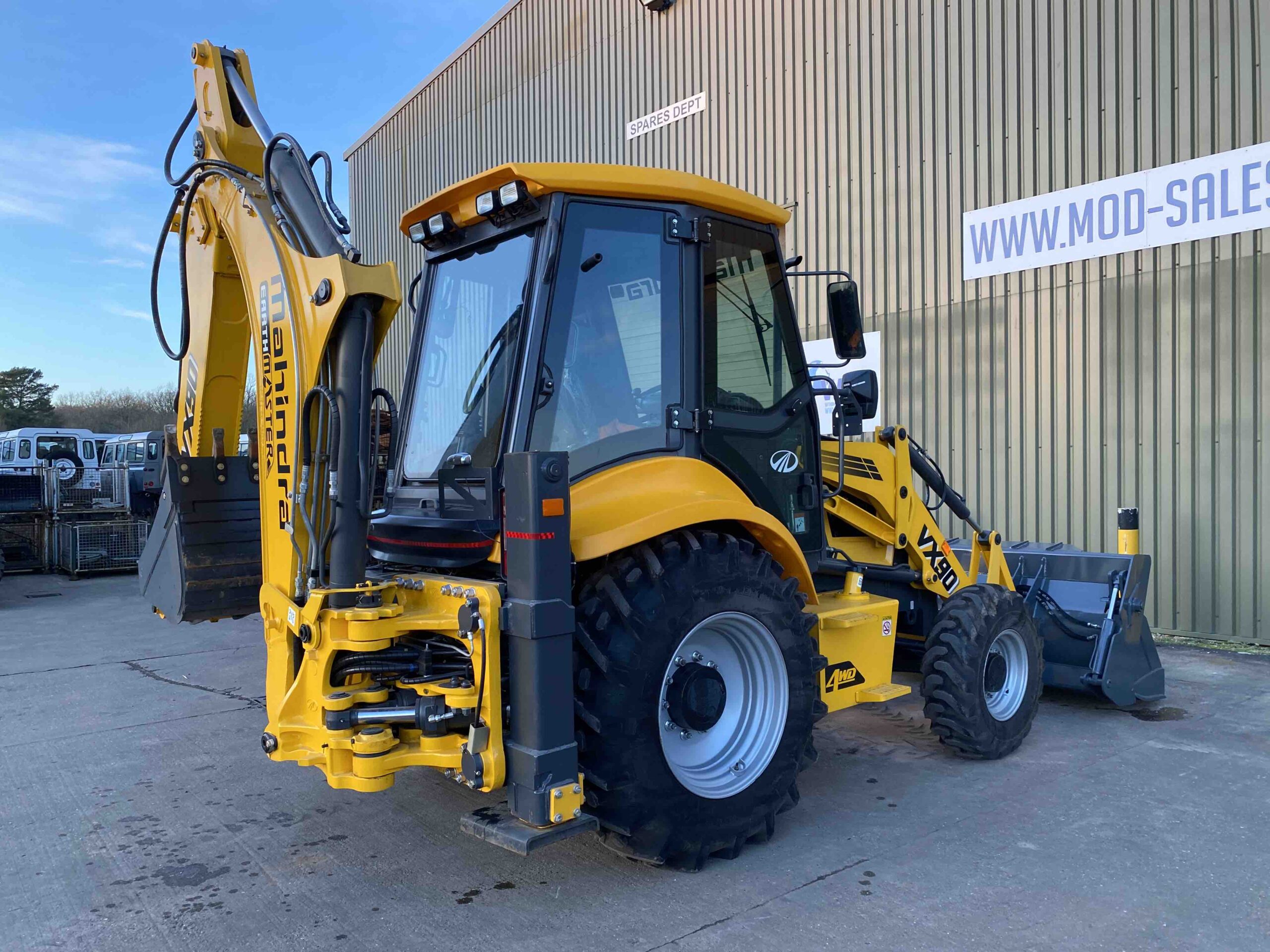 Mahindra: VX90 4X4 Earth Master Backhoe Loader - Gallery image 17