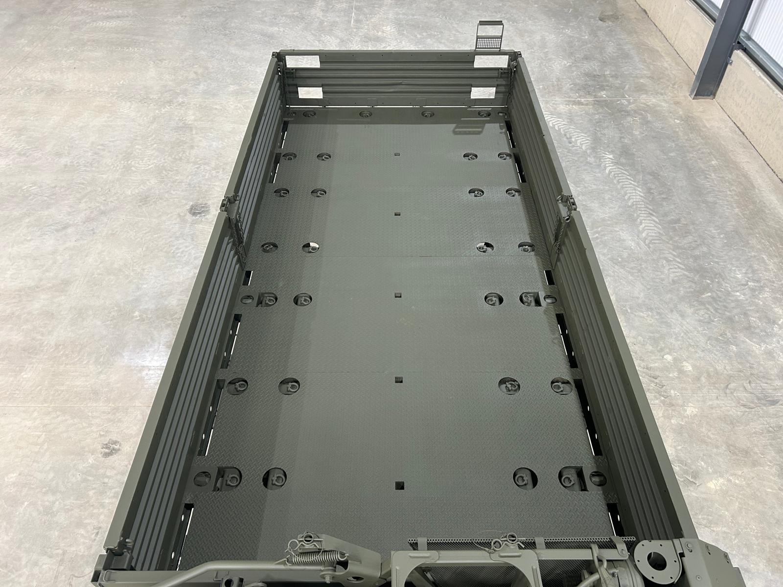 MAN HX60 : 4x4 Flatbed truck - Gallery image 18