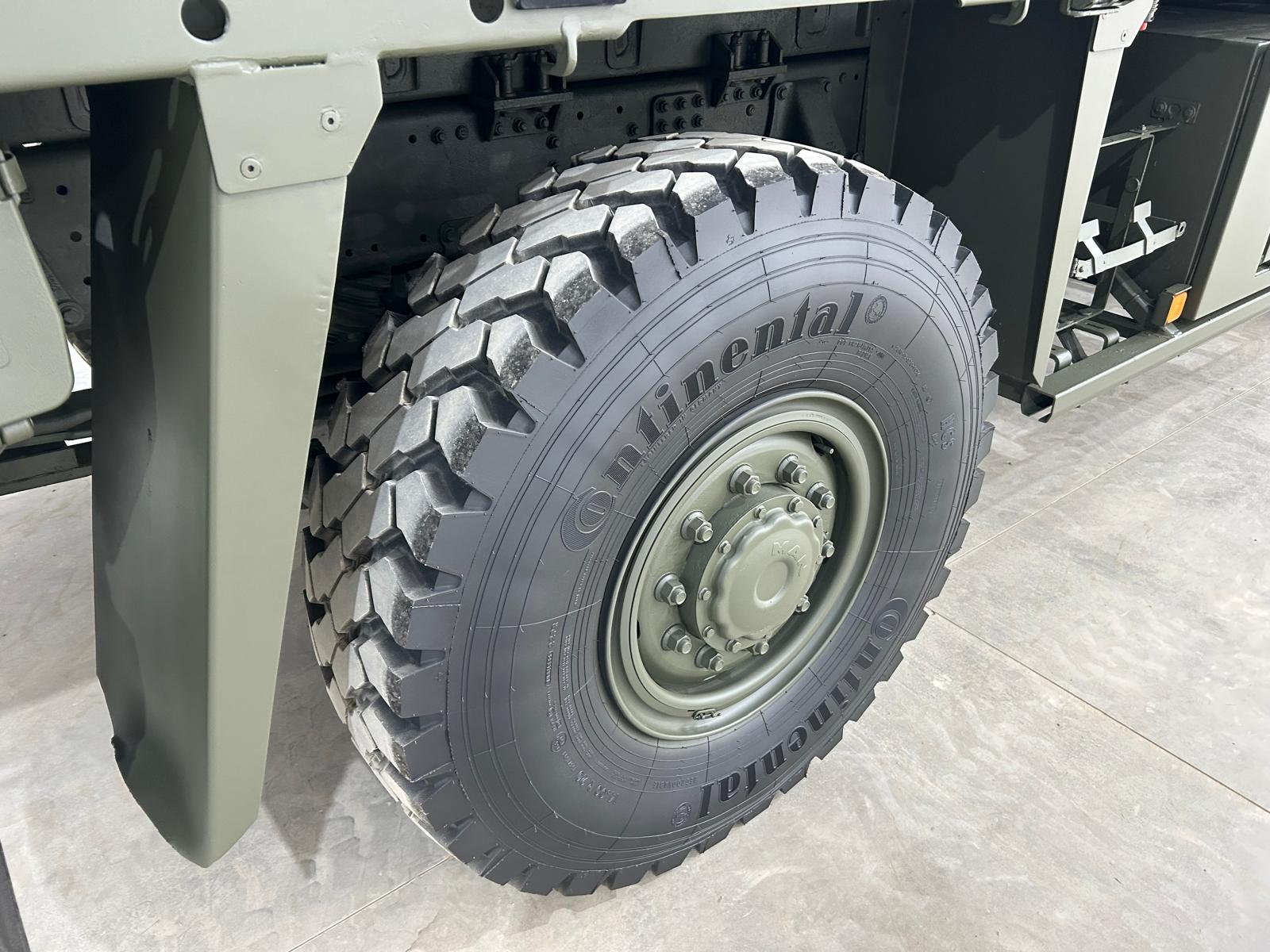 MAN HX60 : 4x4 Flatbed truck - Gallery image 26