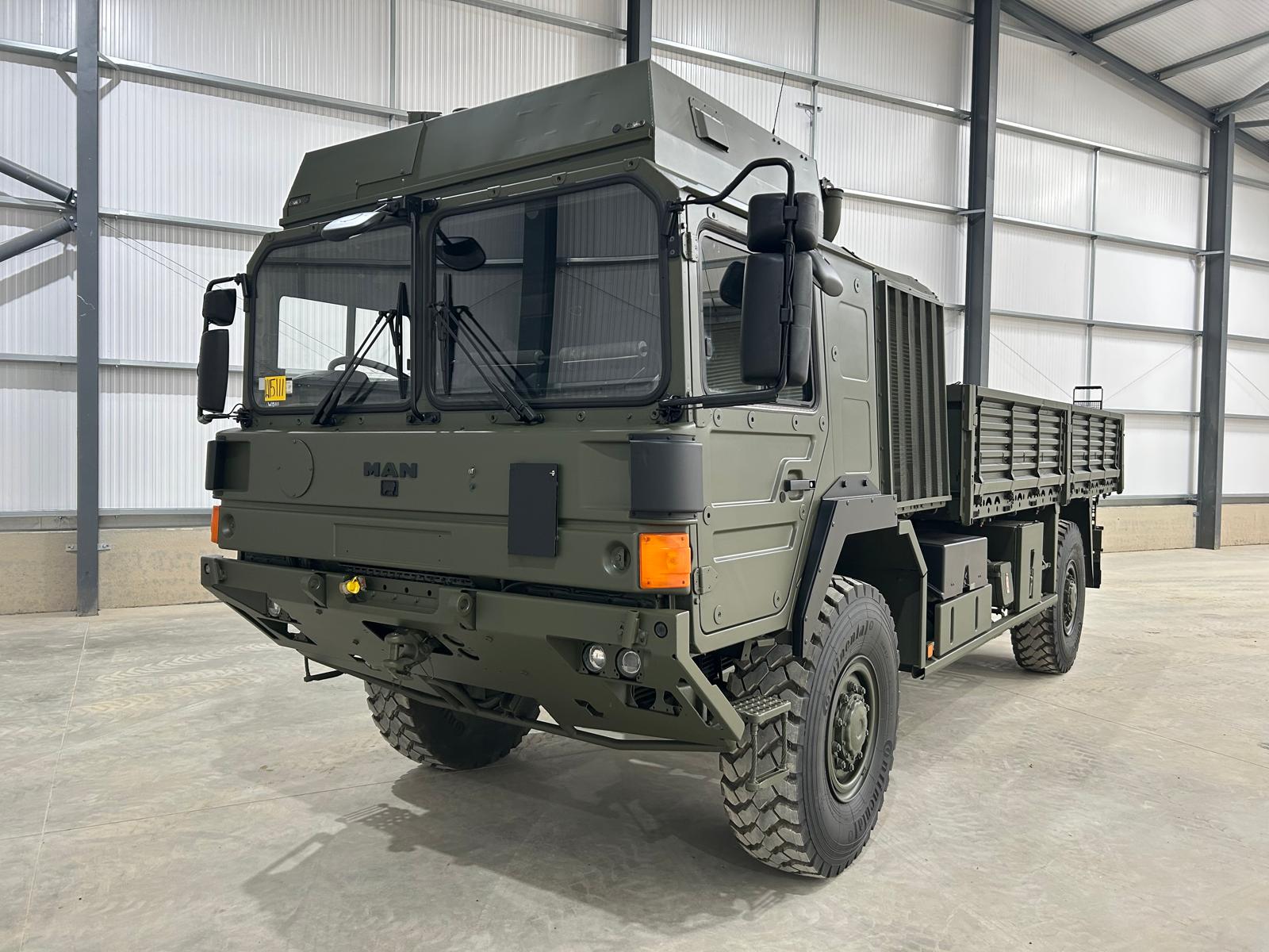 MAN HX60 : 4x4 Flatbed truck - Gallery image 3