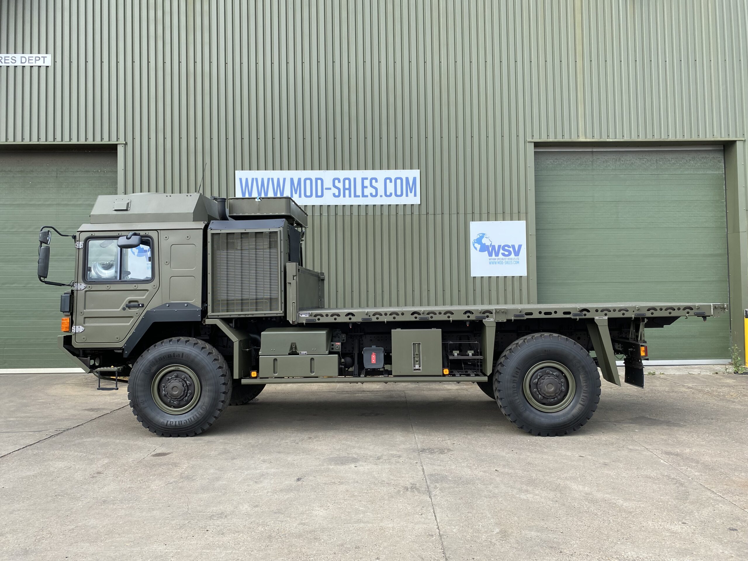 MAN HX60 : 4x4 Flatbed truck Unused Reserve Condition - Gallery image 3