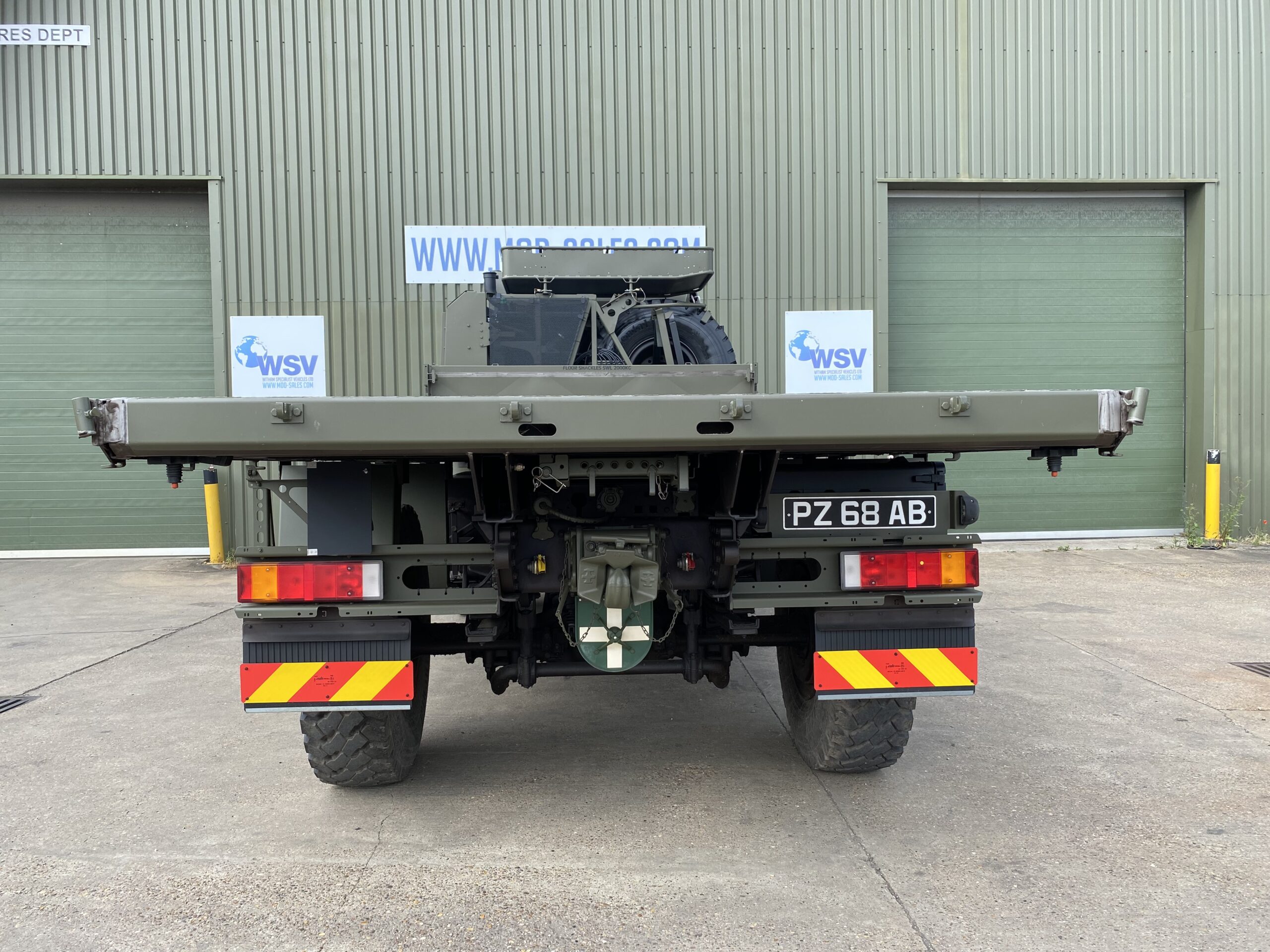 MAN HX60 : 4x4 Flatbed truck Unused Reserve Condition - Gallery image 7