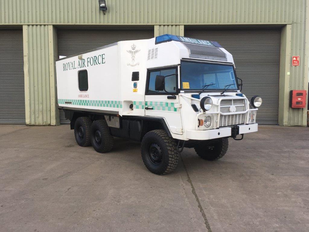 Pinzgauer: 718 6x6 Ambulance TMV RHD - Gallery image 1