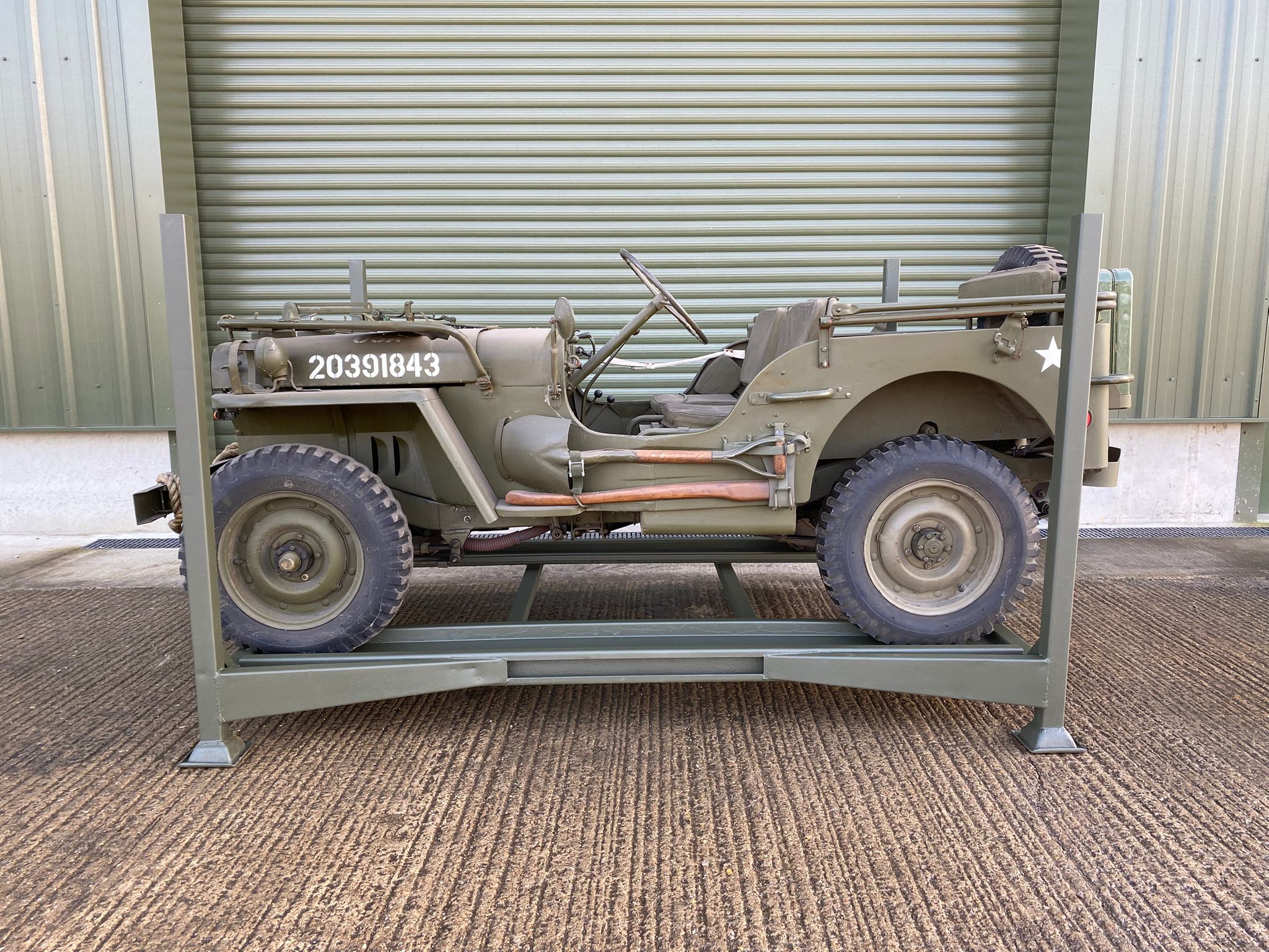 Vehicle Storage Pallet - Gallery image 1