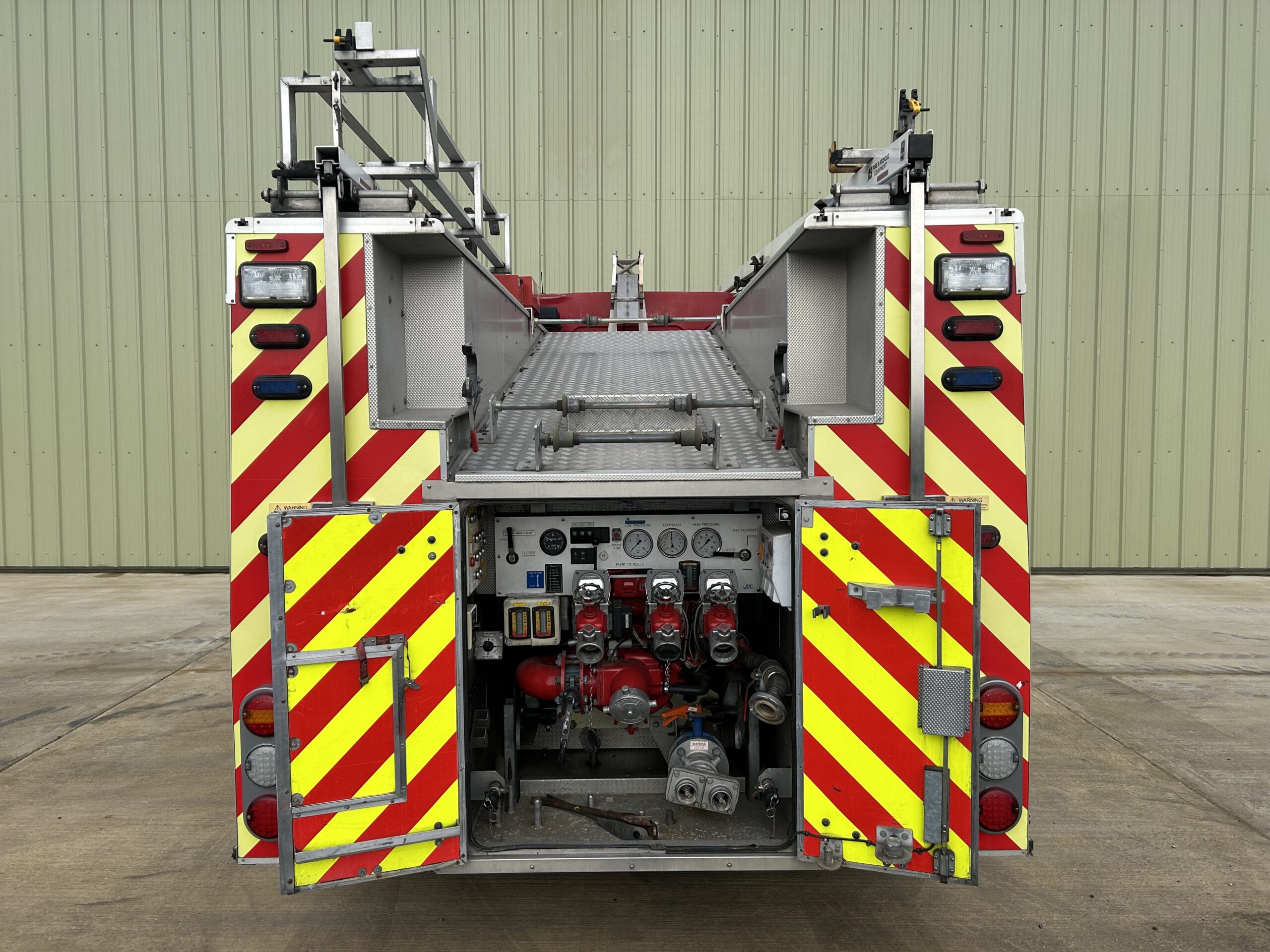 Volvo FLL15 280: CAFS Fire Appliance - Gallery image 12