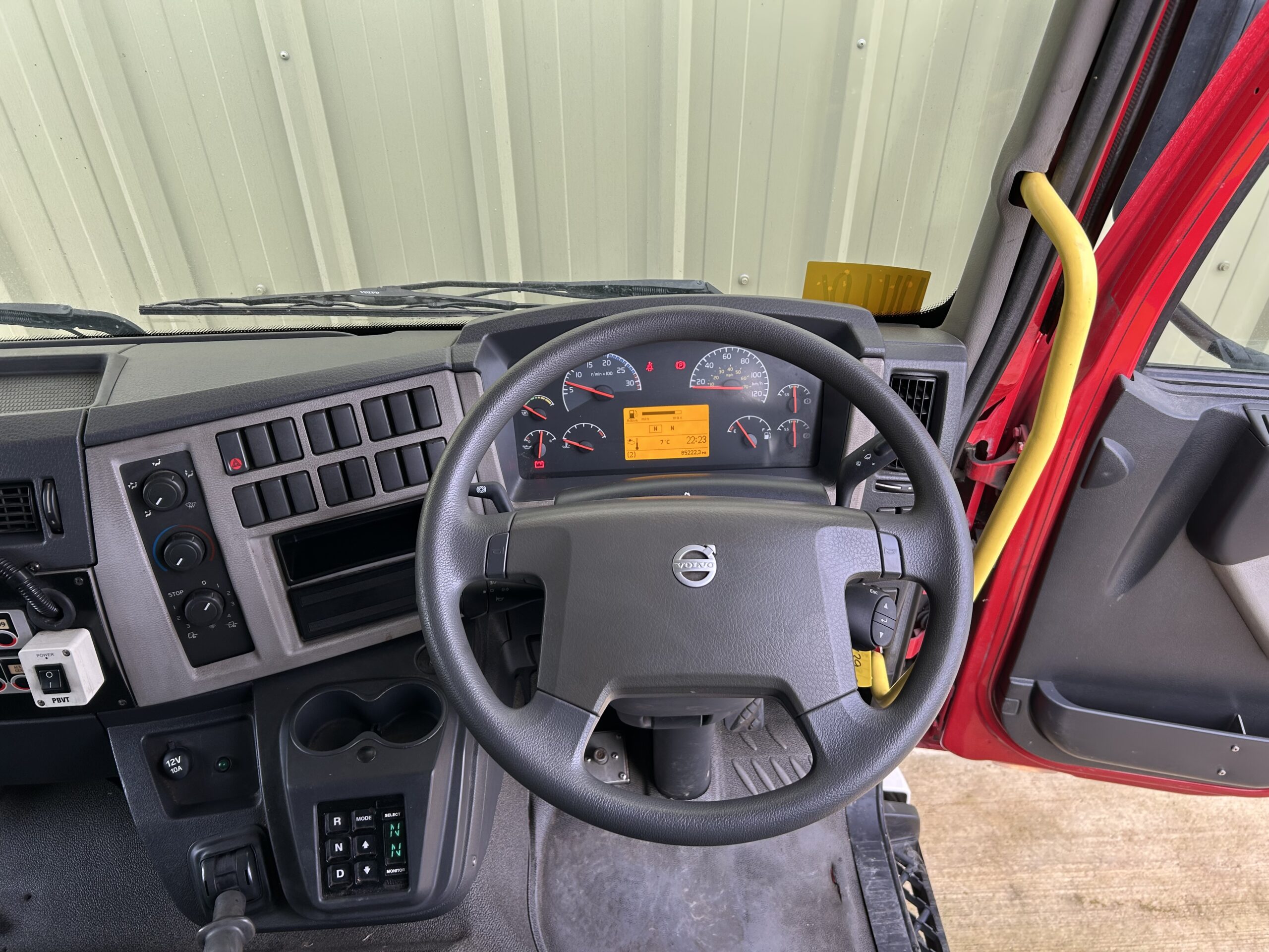 Volvo FLL15 280: CAFS Fire Appliance - Gallery image 19