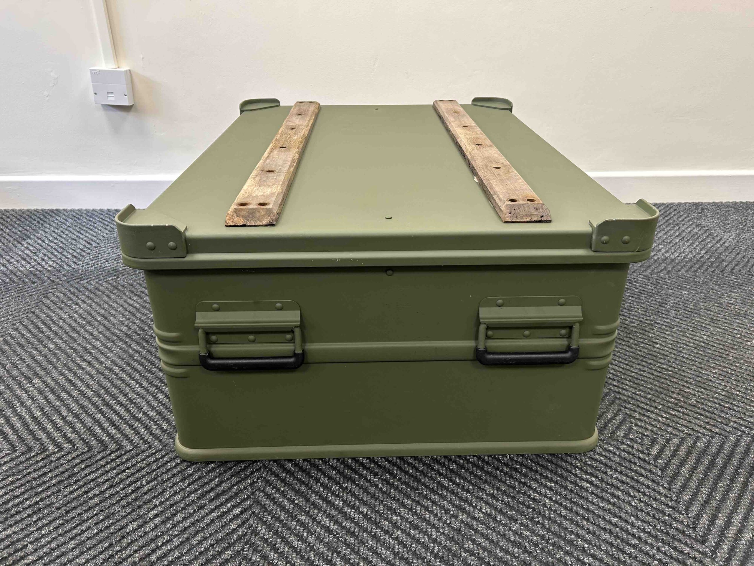 Zarges Y Container: Model 334009 - Gallery image 12