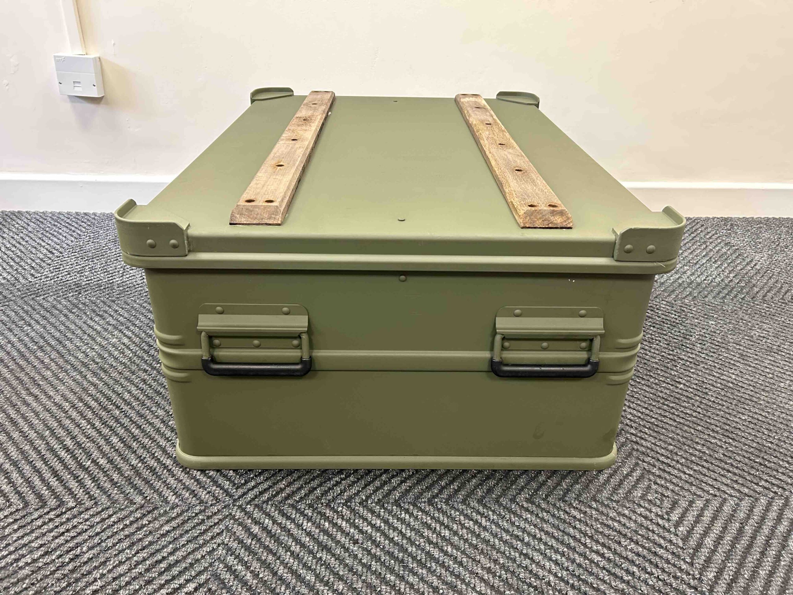 Zarges Y Container: Model 334009 - Gallery image 16
