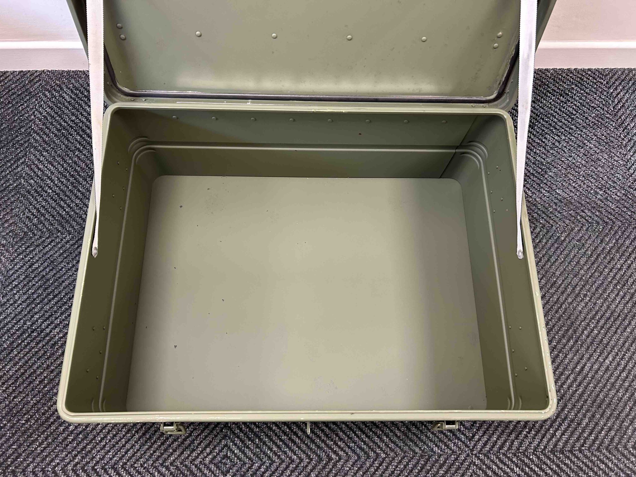 Zarges Y Container: Model 334009 - Gallery image 8